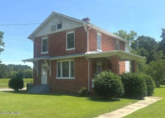 Property at 400 N Church St, Jackson, NC 27845, 3 beds, 1.5 baths