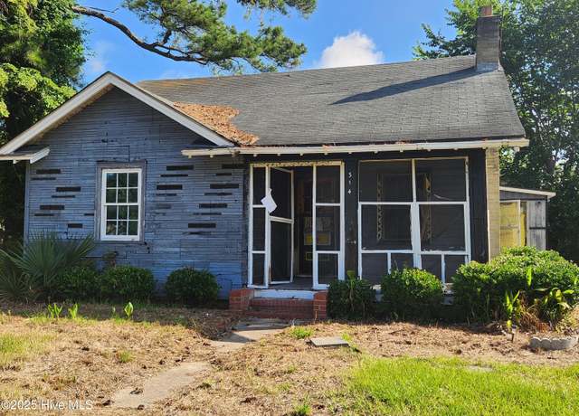 Property at 314 Burke St, Elizabeth City, NC 27909, 2 beds, 1 bath