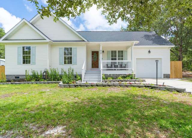 Property at 448 Edgewood Rd, Southport, NC 28461, 3 beds, 2 baths