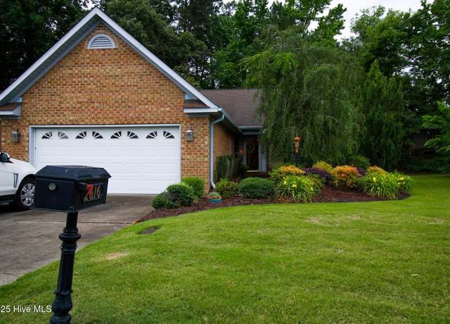 Property at 2616 Brookridge Cir, Greenville, NC 27858, 3 beds, 2 baths