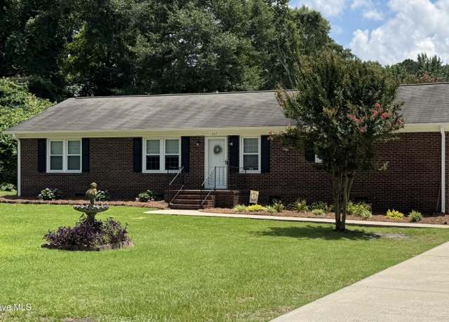 Property at 347 Forest Knolls Rd, Goldsboro, NC 27534, 3 beds, 2 baths