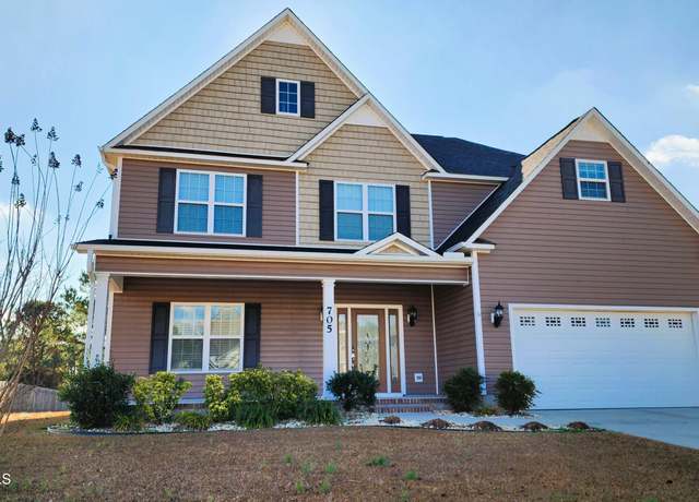 Property at 705 Captains Pt, Beaufort, NC 28516, 4 beds, 3 baths