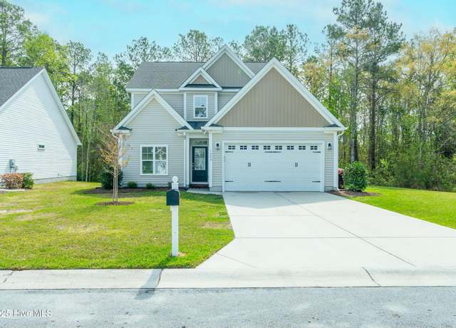 Property at 1202 Woods Ct, Morehead City, NC 28557, 4 beds, 2.5 baths