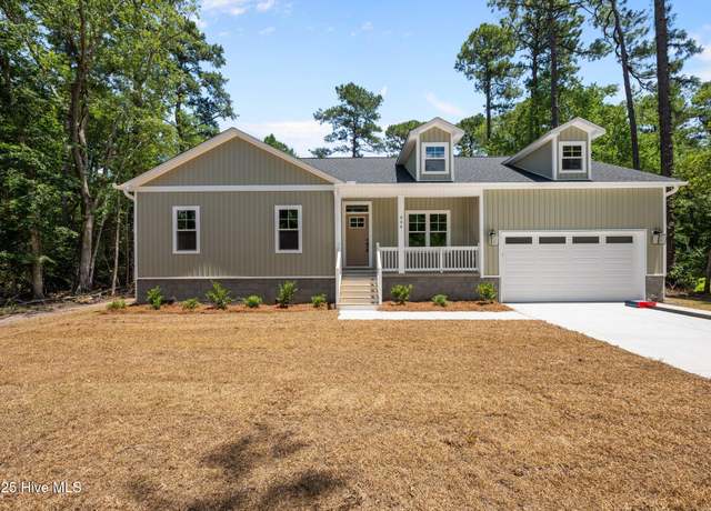Property at 904 Nautillus Ct, New Bern, NC 28560, 3 beds, 2 baths