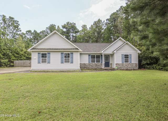 Property at 876 Old Folkstone Rd, Sneads Ferry, NC 28460, 3 beds, 2 baths
