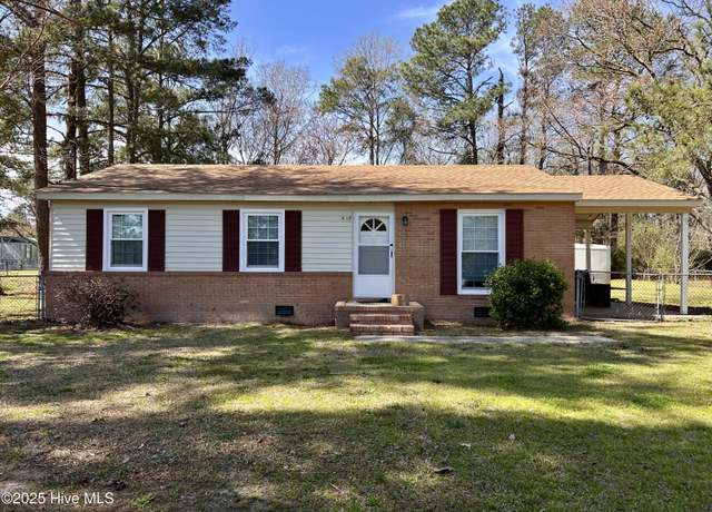 Property at 418 Croom Dr, Goldsboro, NC 27530, 4 beds, 1.5 baths