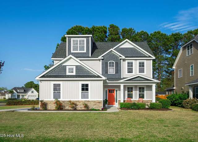 Property at 6001 Culdees Ln, Wilmington, NC 28409, 4 beds, 3.5 baths