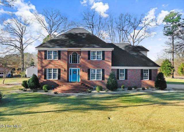 Property at 620 S Charles St, La Grange, NC 28551, 5 beds, 3 baths