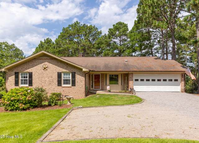 Property at 168 Overlook Dr, West End, NC 27376, 3 beds, 2 baths