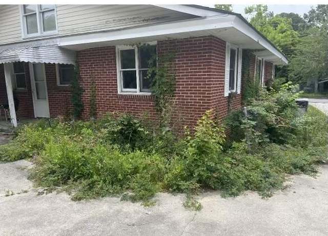 Property at 710 Harvey St, Kinston, NC 28501, 3 beds, 2 baths