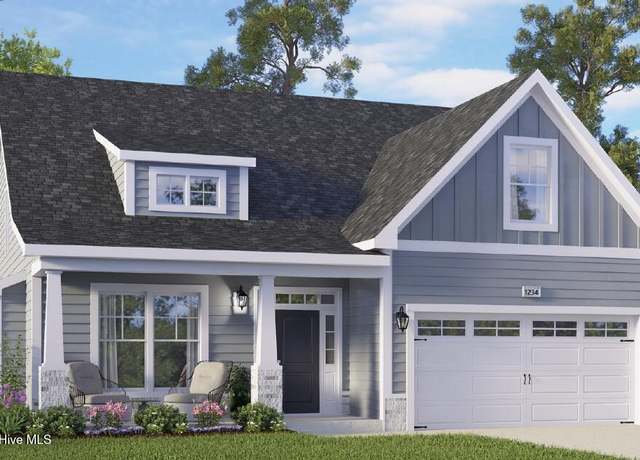 Property at 10 Van Buren Ln, Pinehurst, NC 28374, 4 beds, 2.5 baths