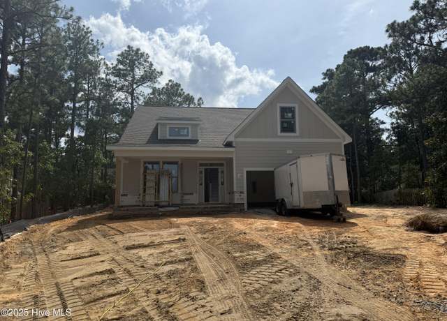 Property at 10 Van Buren Ln, Pinehurst, NC 28374, 4 beds, 2.5 baths