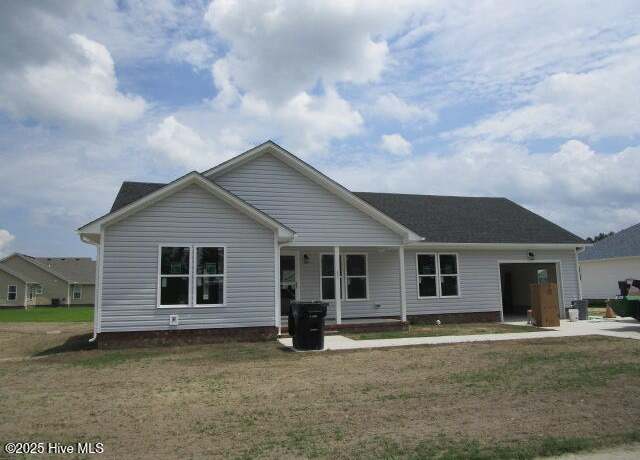 Property at 241 Nugget Trl, Elizabeth City, NC 27909, 3 beds, 2 baths