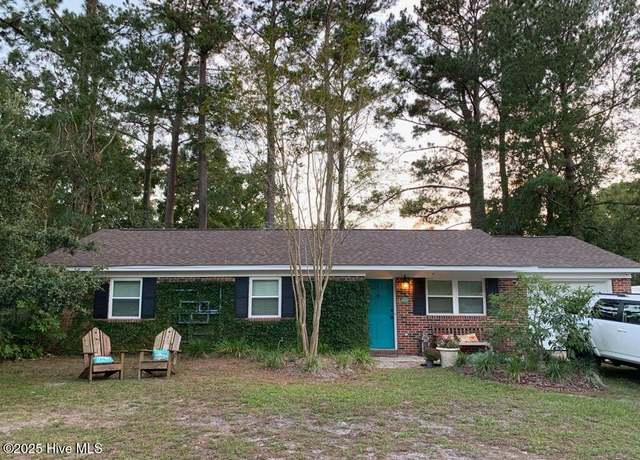 Property at 5828 Renee Ct, Wilmington, NC 28403, 3 beds, 1.5 baths