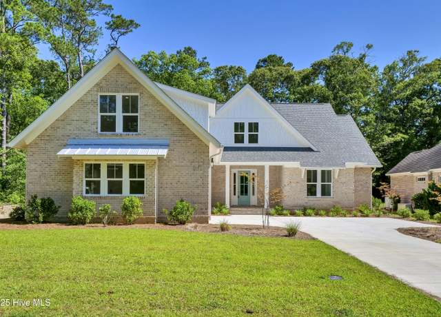 Property at 8241 Sage Valley Dr, Wilmington, NC 28411, 3 beds, 4 baths