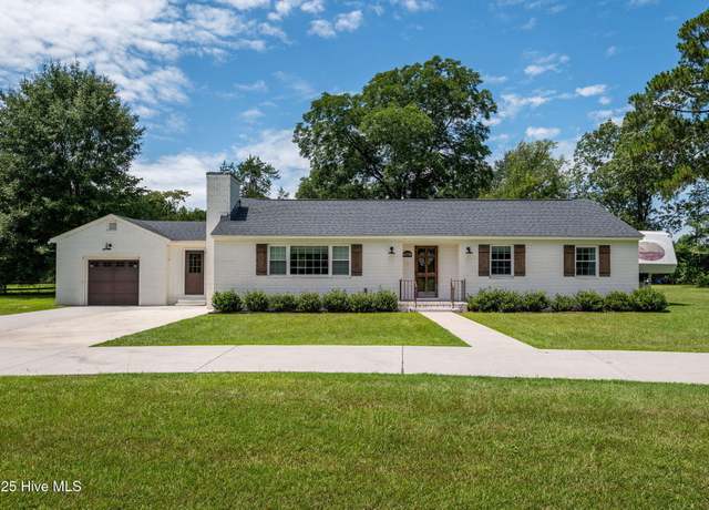 Property at 6176 N Highland Blvd, Grifton, NC 28530, 3 beds, 2 baths