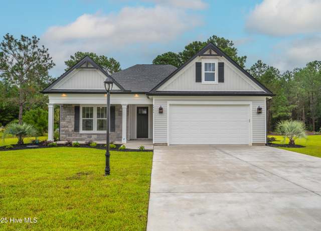 Property at 1444 Pennington Dr NW, Calabash, NC 28467, 3 beds, 2 baths