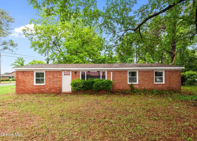 Property at 1206 Harrington St, Washington, NC 27889, 4 beds, 2 baths