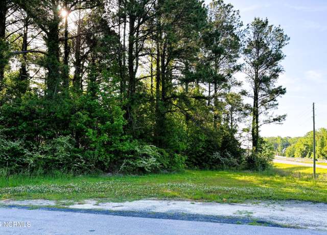Property at 200 Regalwood Dr, Jacksonville, NC 28546