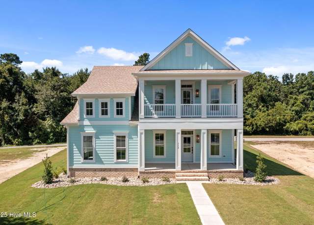 Property at 312 Cannonsgate Dr, Newport, NC 28570, 4 beds, 3.5 baths