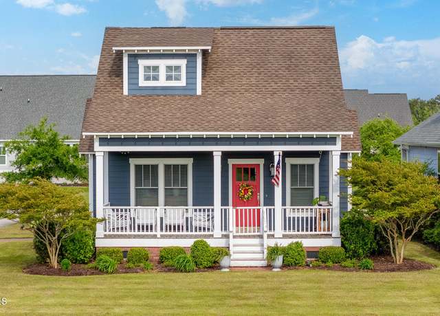 Property at 105 Colony Point St, Beaufort, NC 28516, 3 beds, 2.5 baths