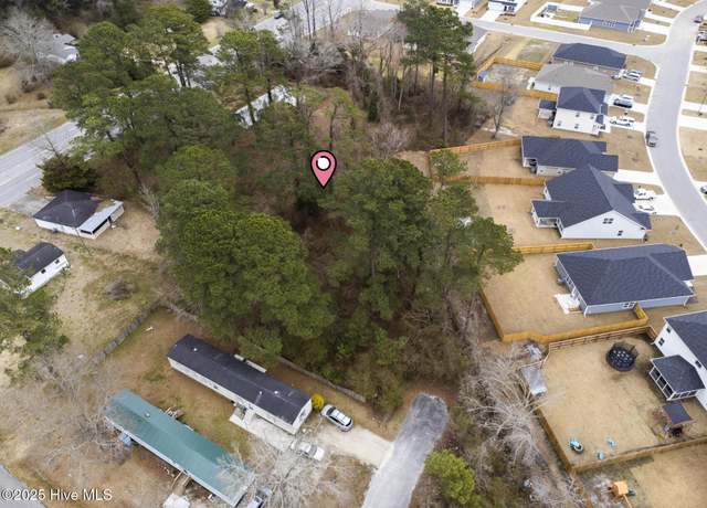Property at 111 Bostic Rd, Richlands, NC 28574