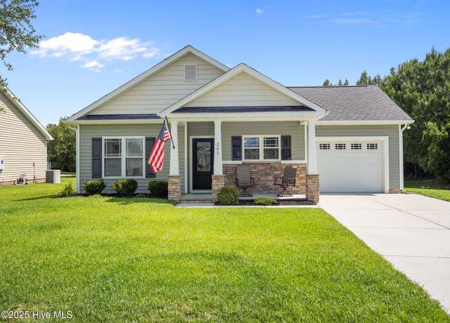 Property at 203 Low Country Ln, Swansboro, NC 28584, 3 beds, 2 baths