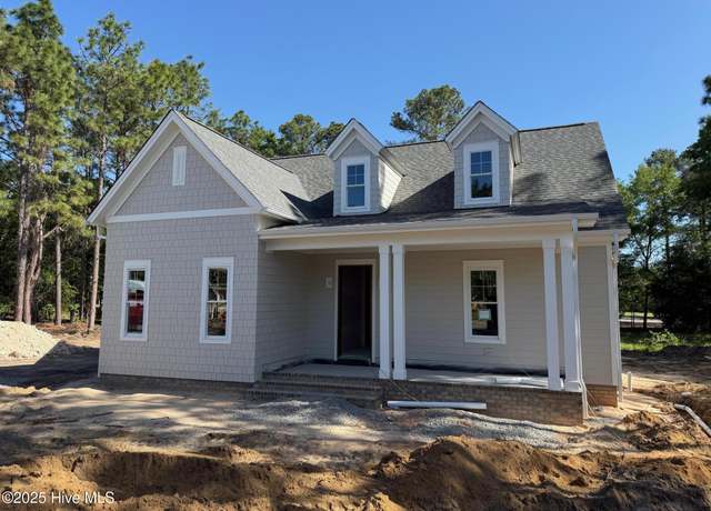 Property at 360 Rose Dale Ct, Pinehurst, NC 28374, 3 beds, 2 baths