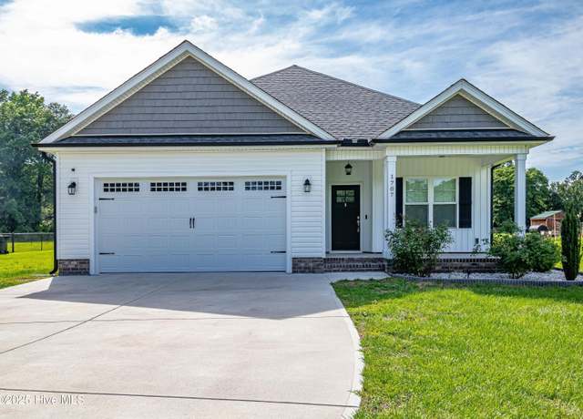 Property at 1707 N Carolina St, Goldsboro, NC 27530, 3 beds, 2.5 baths