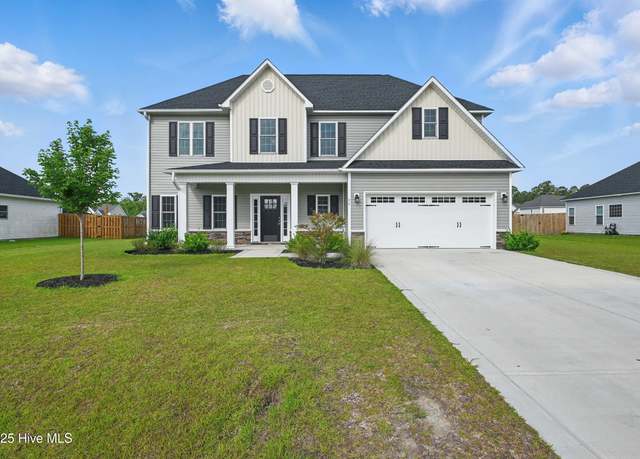 Property at 33 Chippewa Ln, Rocky Point, NC 28457, 4 beds, 2.5 baths