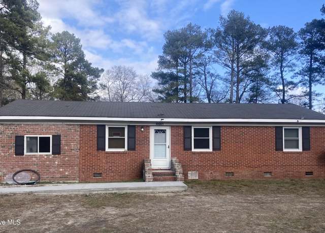 Property at 19261 Salley Mcnair Rd, Laurinburg, NC 28352, 3 beds, 1 bath