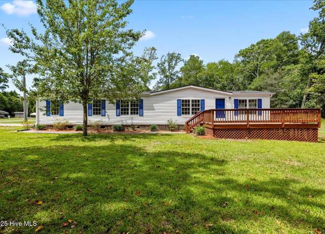Property at 4502 Live Oak St SW, Shallotte, NC 28470, 3 beds, 2 baths