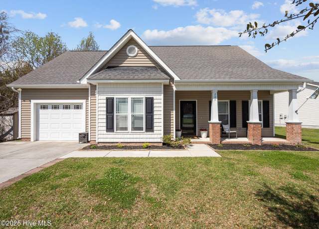 Property at 205 Low Country Ln, Swansboro, NC 28584, 3 beds, 2 baths