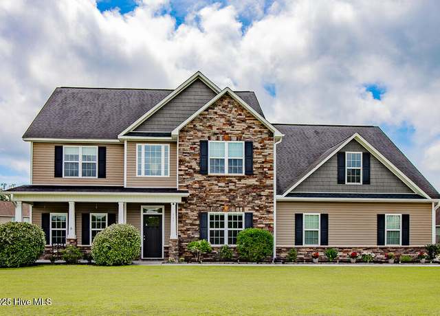 Property at 115 Lindenrain Blvd, New Bern, NC 28562, 4 beds, 3.5 baths