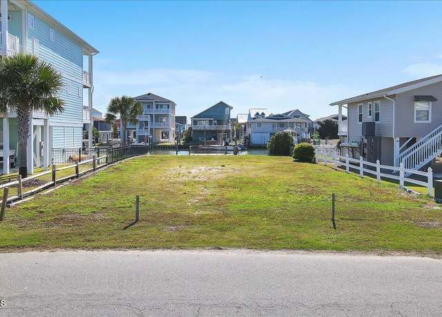 Property at 118 Charlotte St, Holden Beach, NC 28462