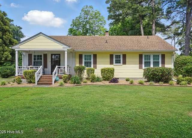 Property at 1605 Edgewood Dr, Elizabeth City, NC 27909, 4 beds, 2 baths