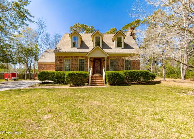 Property at 105 Sleepy Hollow Dr, Newport, NC 28570, 3 beds, 2.5 baths