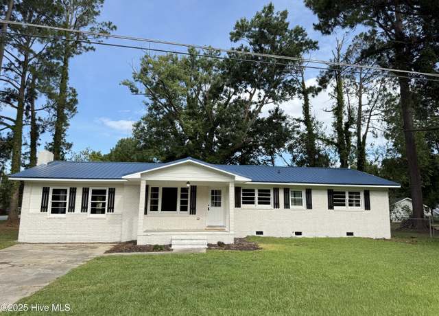 Property at 105 Woodrose Ave, Goldsboro, NC 27534, 3 beds, 1.5 baths