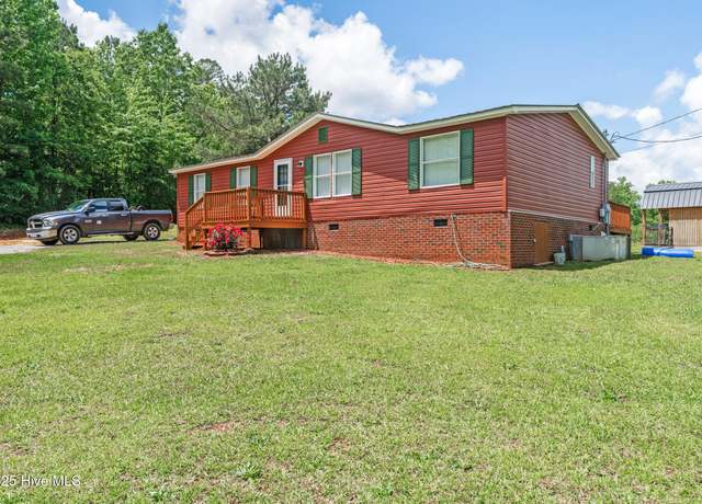 Property at 137 Hollywood Ln, Rockingham, NC 28379, 3 beds, 2 baths