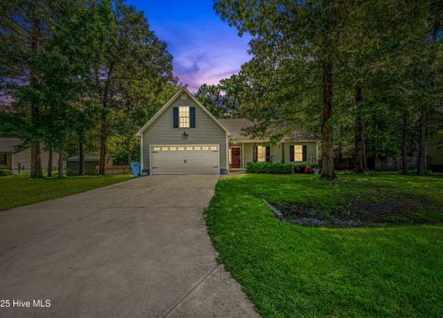 Property at 318 Sugarberry Ct, Jacksonville, NC 28540, 3 beds, 2 baths
