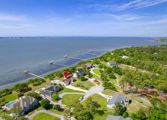 Property at 233 Deep Bay Dr, Newport, NC 28570, 3 beds, 3.5 baths