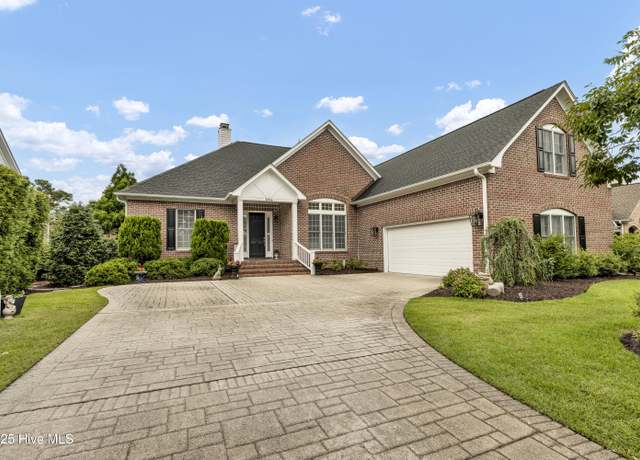 Property at 8956 Woodcreek Cir, Wilmington, NC 28411, 4 beds, 2.5 baths