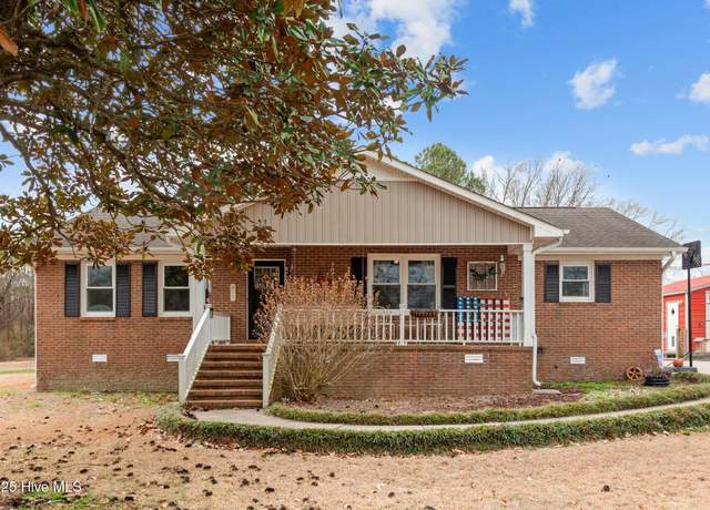 Property at 359 Beulaville Hwy, Richlands, NC 28574, 3 beds, 2 baths