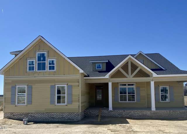 Property at 1116 Steele Dr, Grimesland, NC 27837, 3 beds, 3.5 baths
