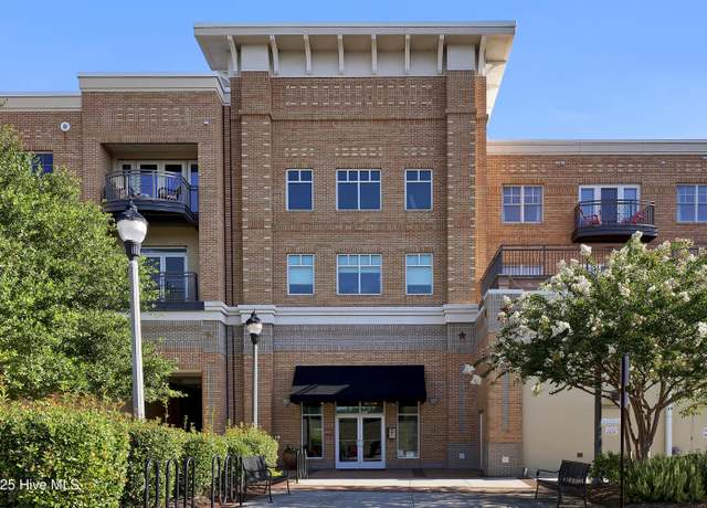 Property at 6831 Main St Unit 333, Wilmington, NC 28405, 1 bed, 1.5 baths