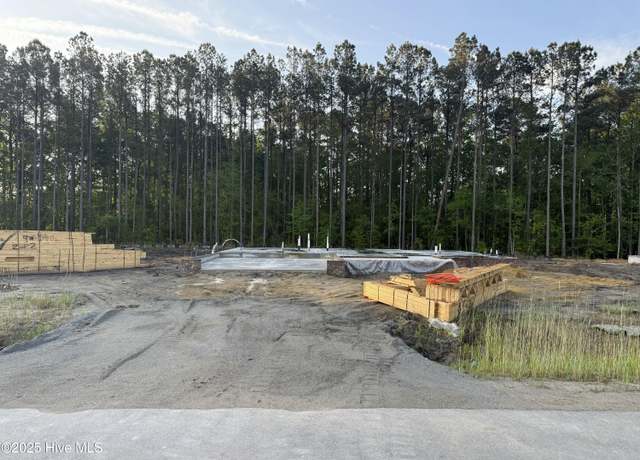 Property at 260 Browns Ferry Rd, Jacksonville, NC 28546, 4 beds, 3 baths