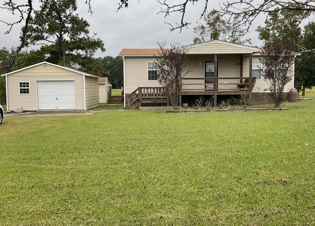 Property at 310 Poyners Rd, Moyock, NC 27958, 2 beds, 1 bath