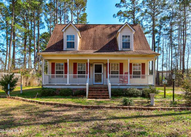 Property at 74 North Dr, Rocky Point, NC 28457, 3 beds, 2 baths
