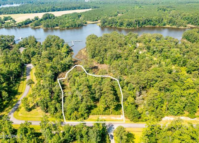 Property at 262 Kershaw Creek Dr, Oriental, NC 28571