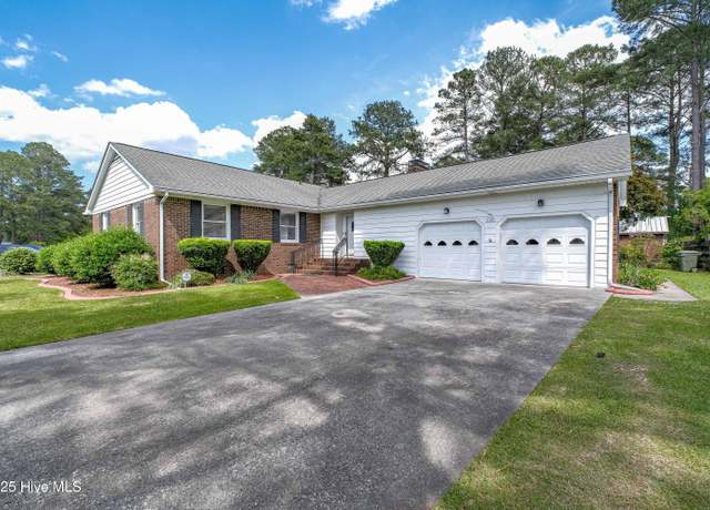 Property at 105 N Eden Dr, Washington, NC 27889, 3 beds, 2 baths